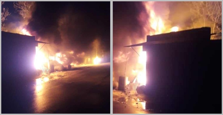 মানিকগঞ্জে তেলের দোকানে আগুন, নিয়ন্ত্রণে ৪ ইউনিট